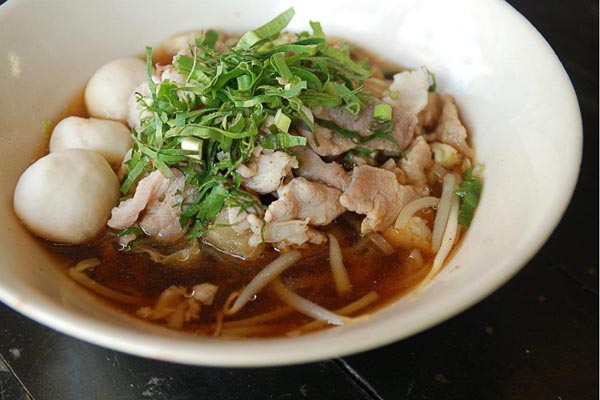 ก๋วยเตี๋ยวเลียง