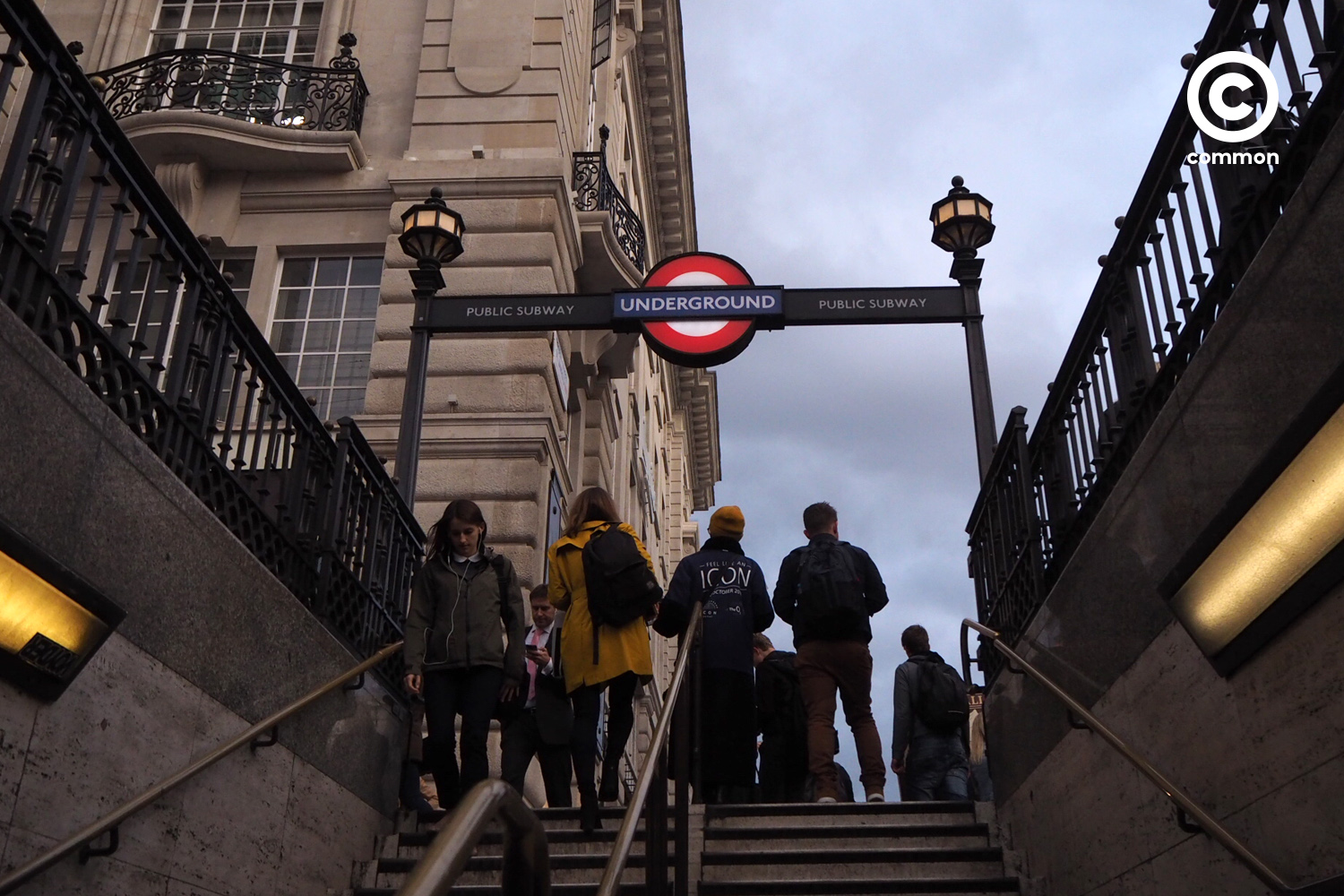 Underground London รถไฟใต้ดิน ลอนดอน