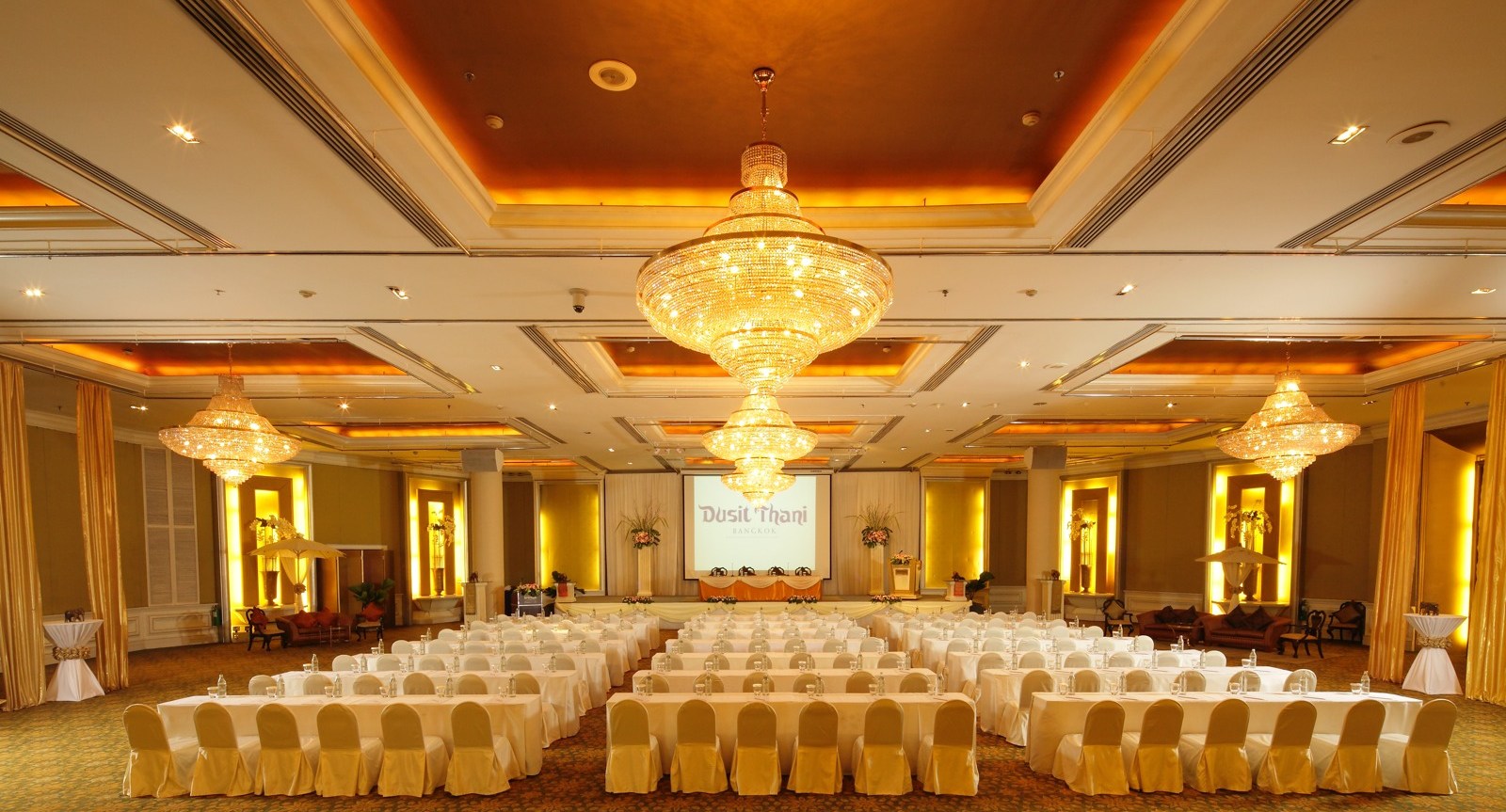 ห้องนภาลัย ดุสิตธานี Dusit Thani Hotel Bangkok