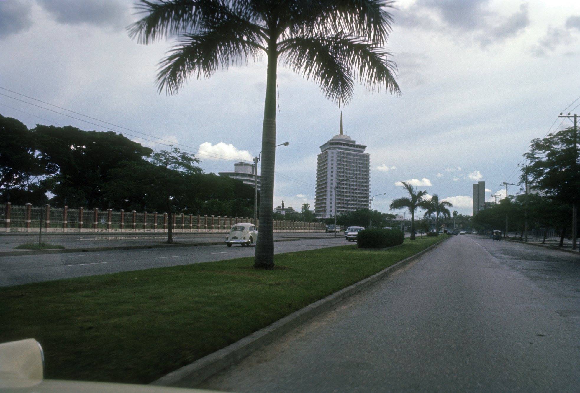 ดุสิตธานี Dusit Thani Hotel Bangkok