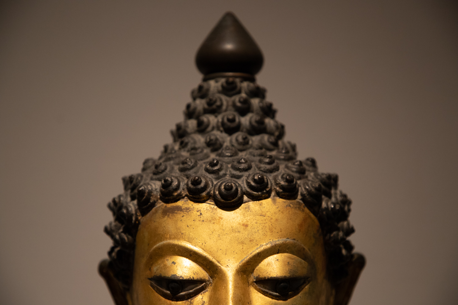 #เศียรพระ #ศิลปะโบราณ #พระพุทธรูป #photoessay #culture 