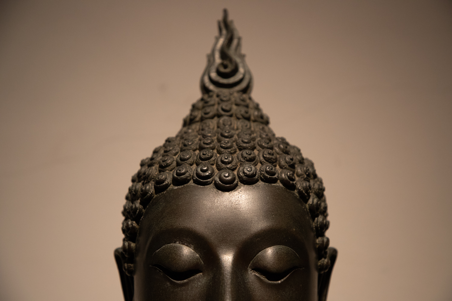 #เศียรพระ #ศิลปะโบราณ #พระพุทธรูป #photoessay #culture 