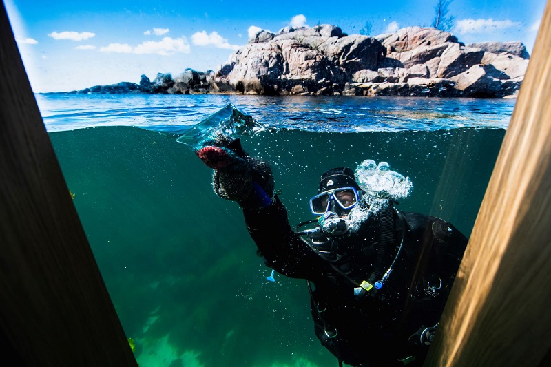 underwater restaurant