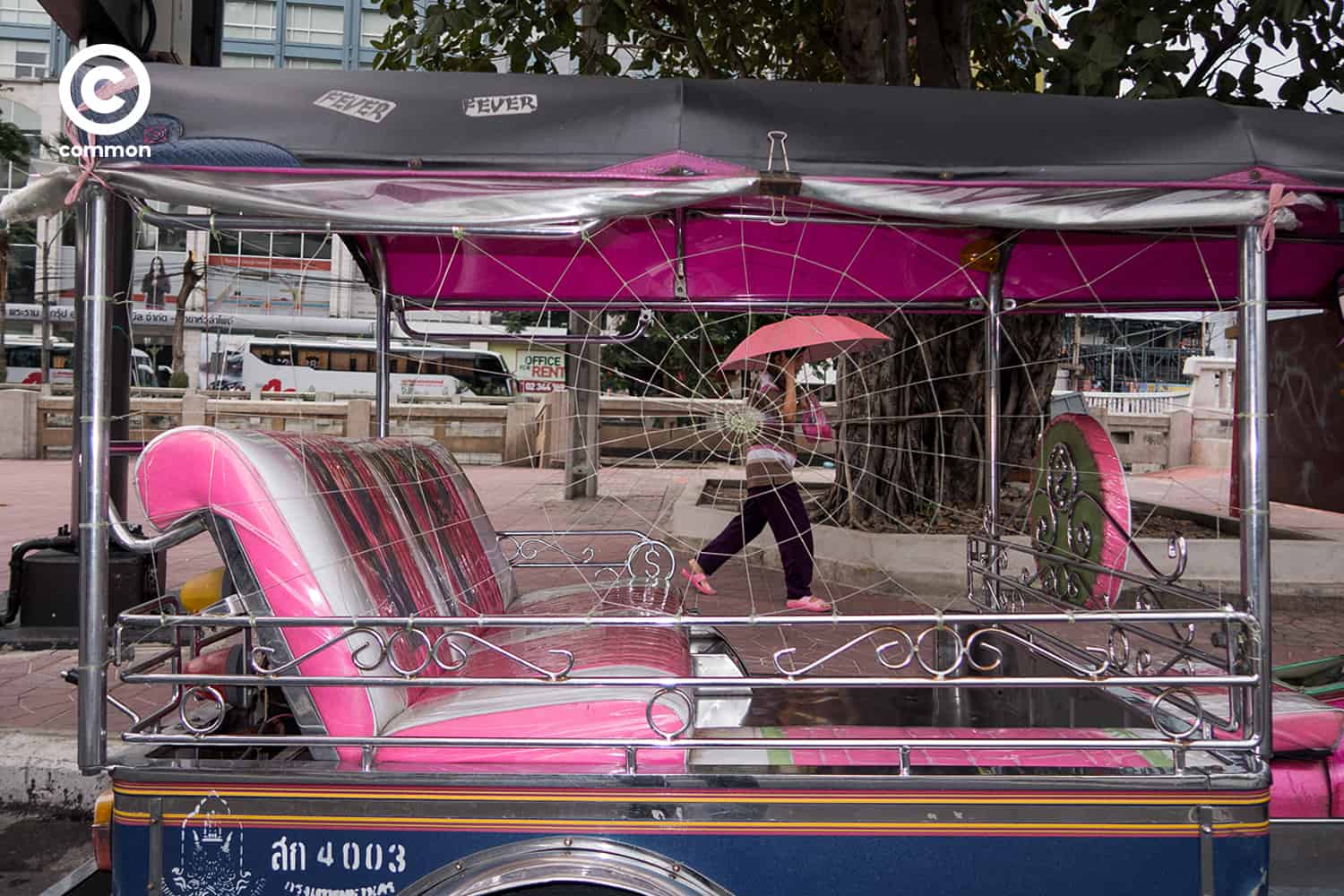 #photoessay #culture #ตุ๊กตุ๊ก #กันขโมย #ที่กันขโมย