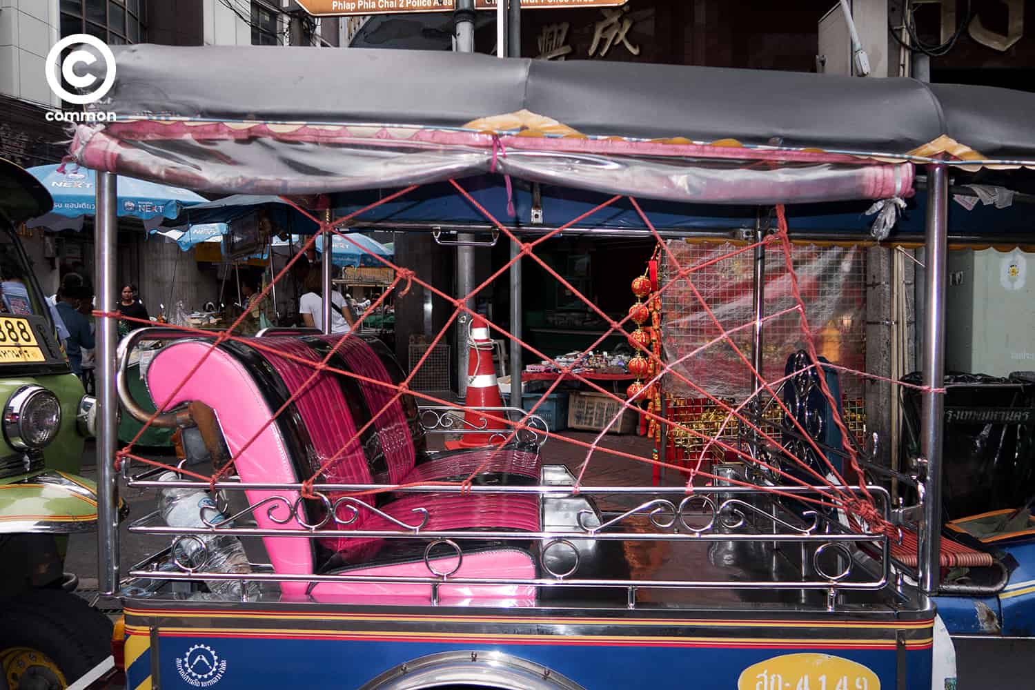 #photoessay #culture #ตุ๊กตุ๊ก #กันขโมย #ที่กันขโมย