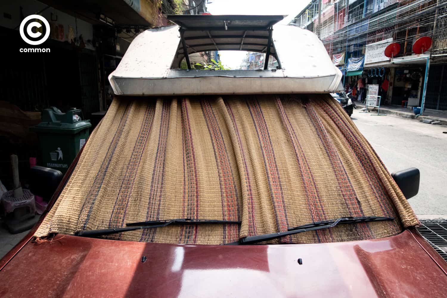 #photoessay #อุปกรณ์กันแดด #ที่กันแดด #ม่านบังแดด #CULTURE #common