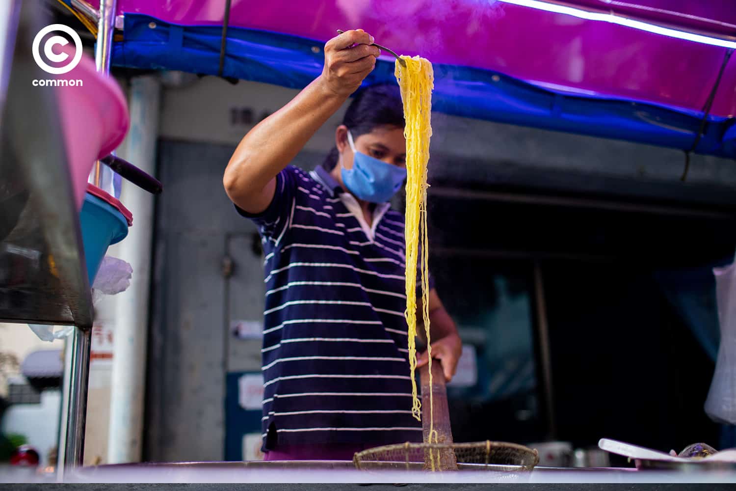 #COVID19 #โควิด19 #โรคระบาด #รถตุ๊กตุ๊ก #ก๋วยเตี๋ยว #ส่งต่อความคิดสู้COVID19 #WORLD #becommon 
