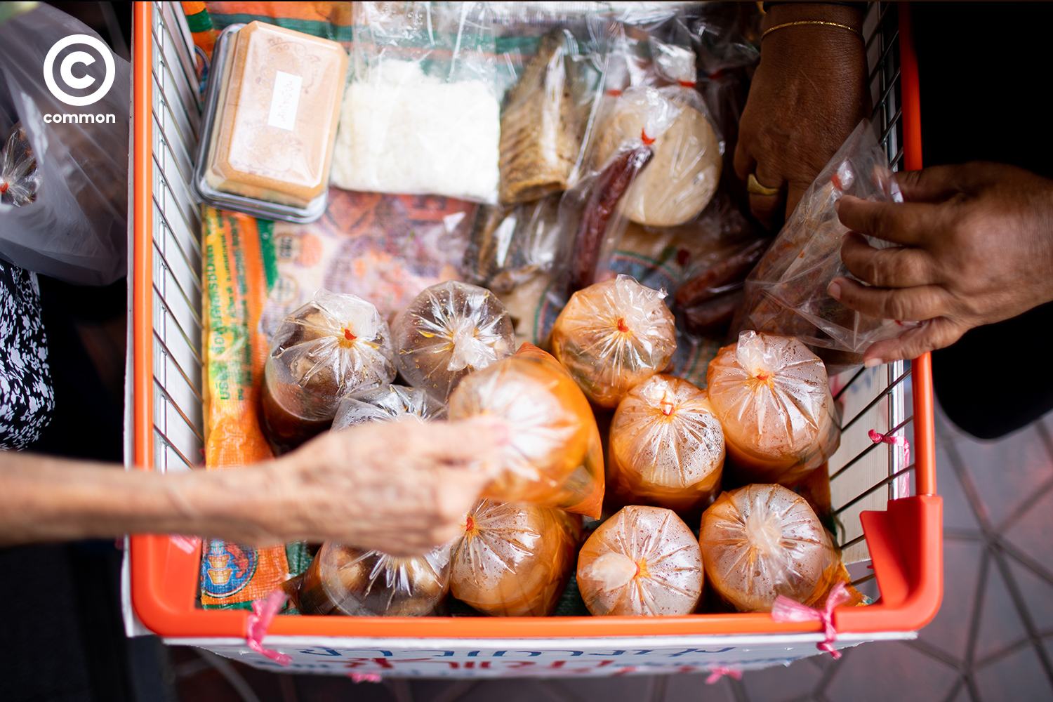 #PHOTOESSAY #ร้านข้าวแกง #CULTURE #becommon
