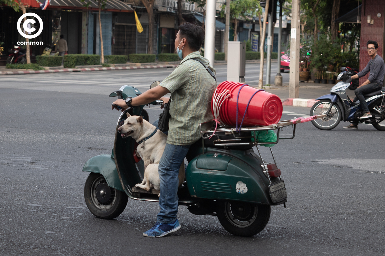 #PHOTOESSAY #vespa #becommon