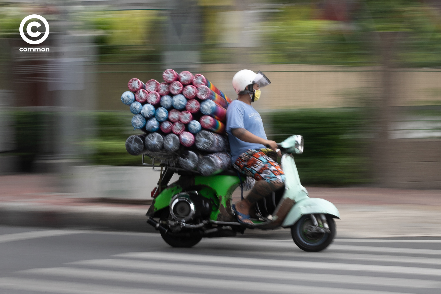 #PHOTOESSAY #vespa #becommon